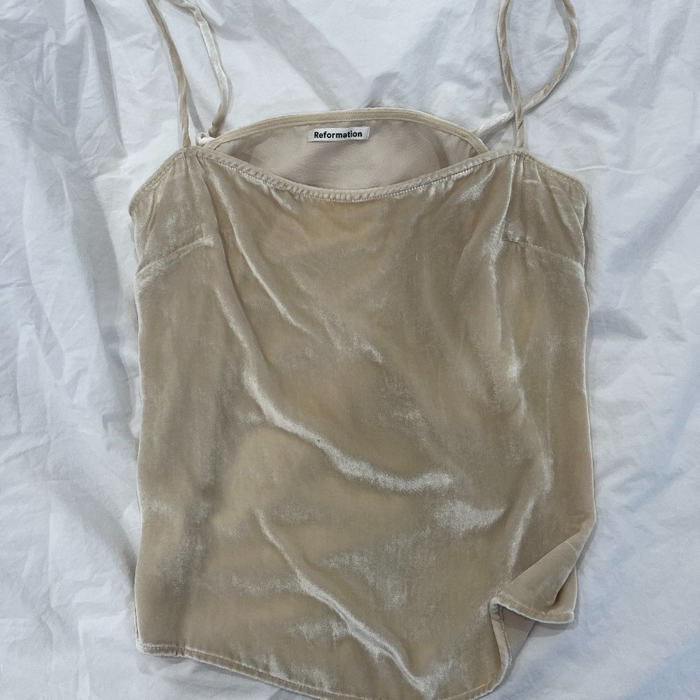 Size S Reformation Ross Velvet Cami in Cream